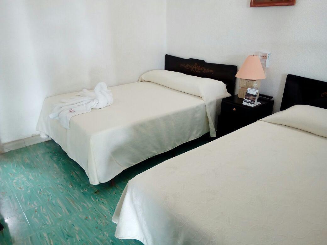 Paris Hotel Мерида Екстериор снимка