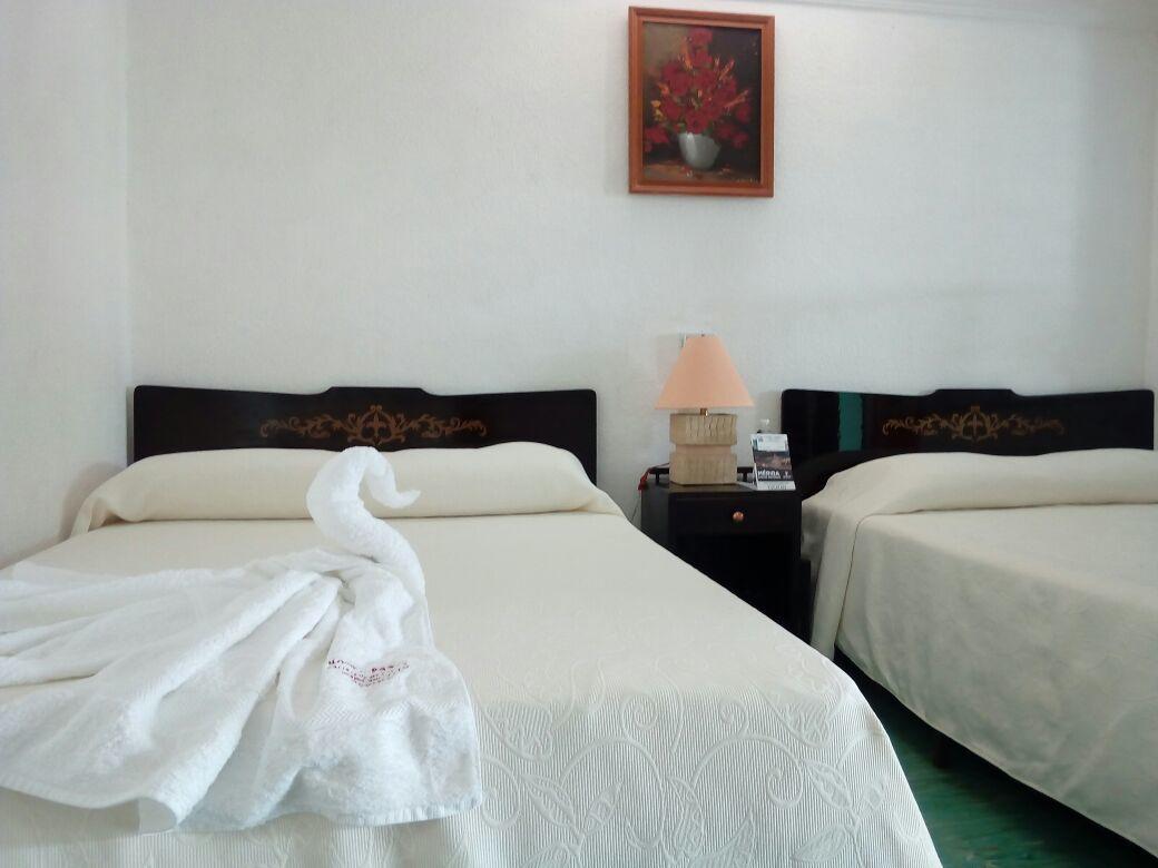 Paris Hotel Мерида Екстериор снимка